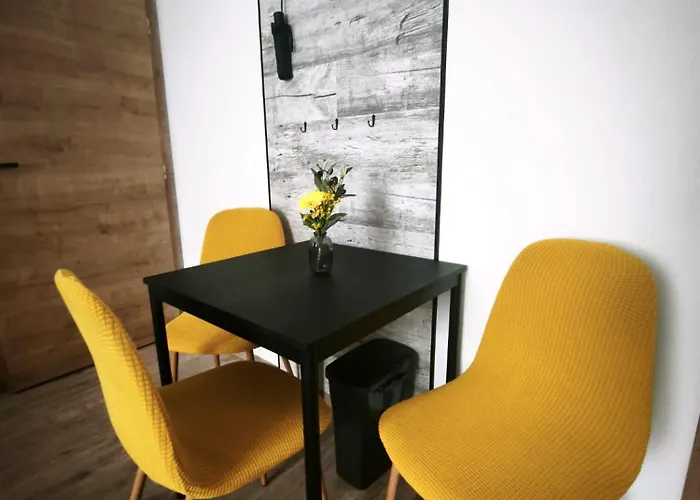 Olivin - * Besztercebánya